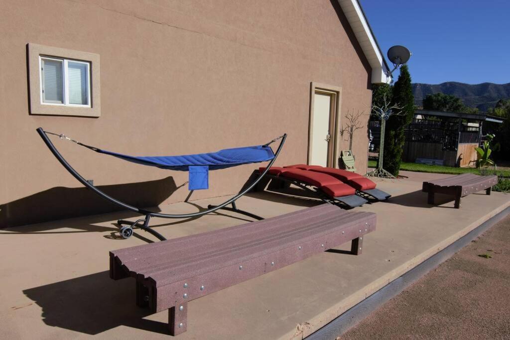 Tacit Shadow Resort Paradise Deluxe Suite, Gym, Coffee Bar, Hot-Tub, Free Laundry, Food Available Parowan Ngoại thất bức ảnh
